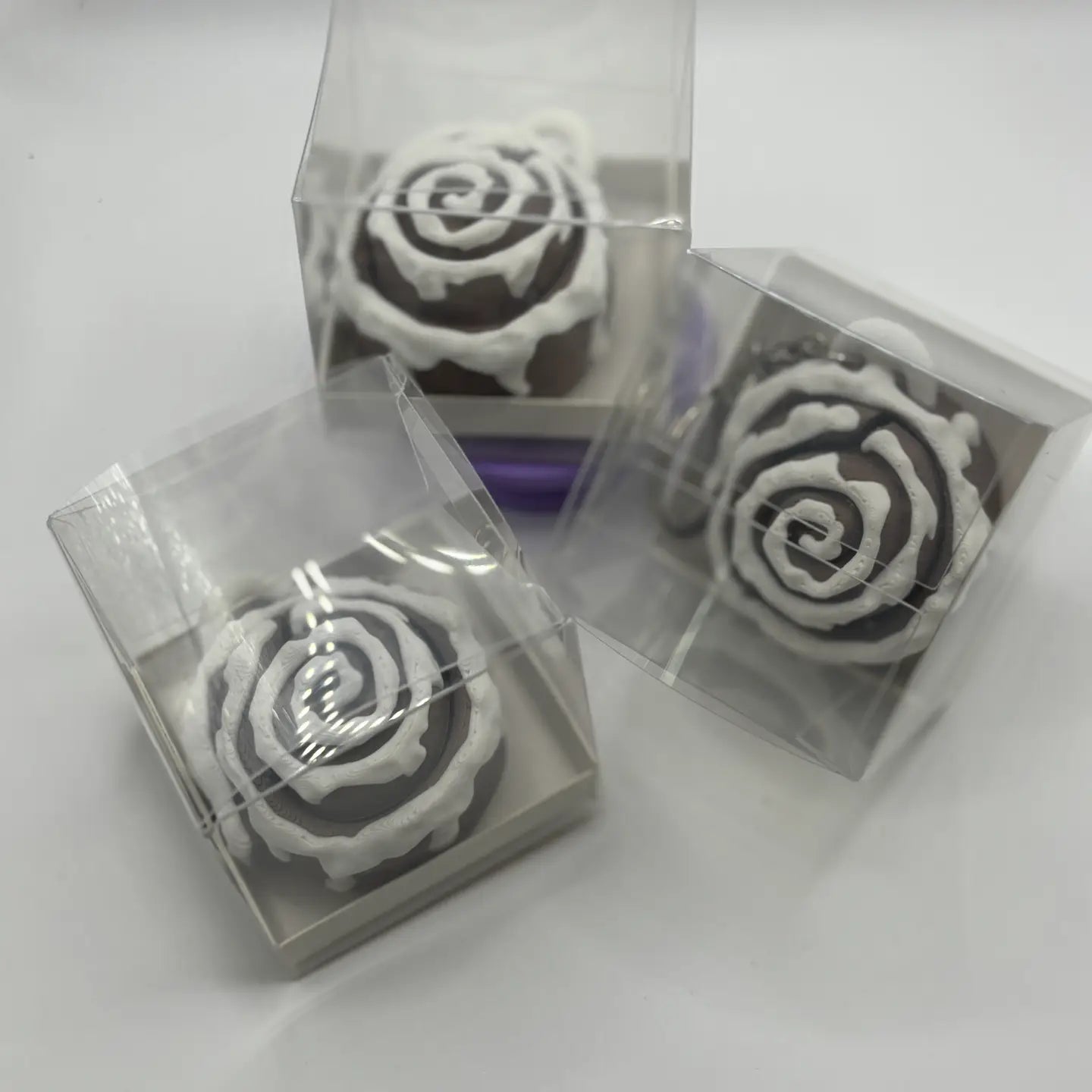 Cinnamon Roll Fidget Clicker in Gift Box