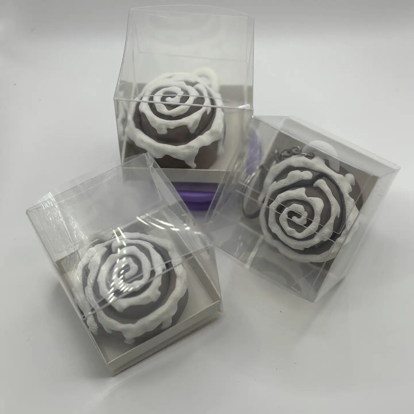 Cinnamon Roll Fidget Clicker in Gift Box