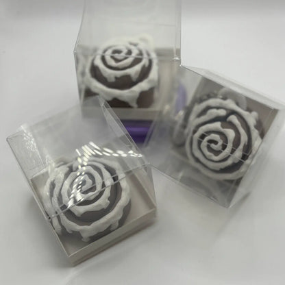 Cinnamon Roll Fidget Clicker in Gift Box