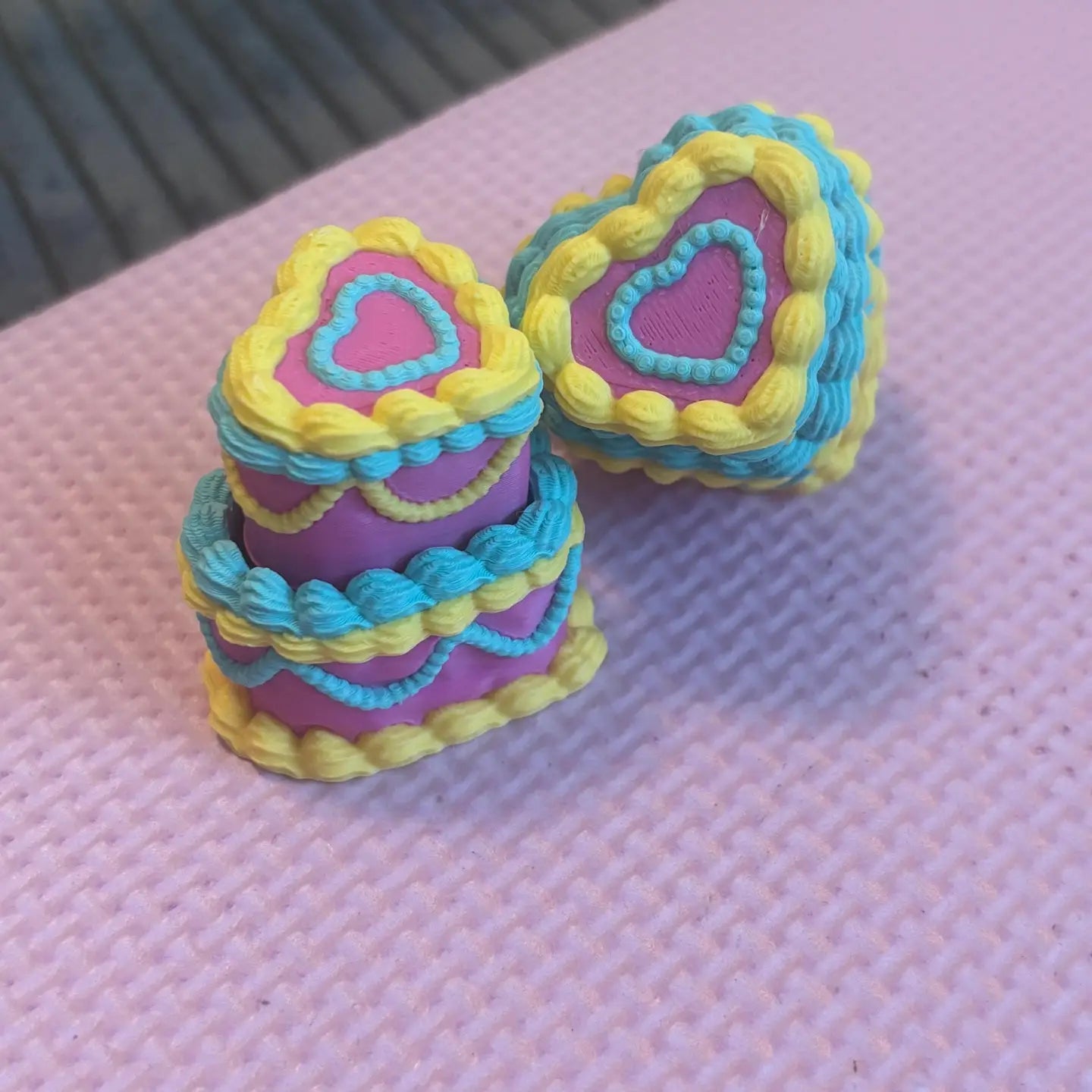 Cake Fidget Clicker