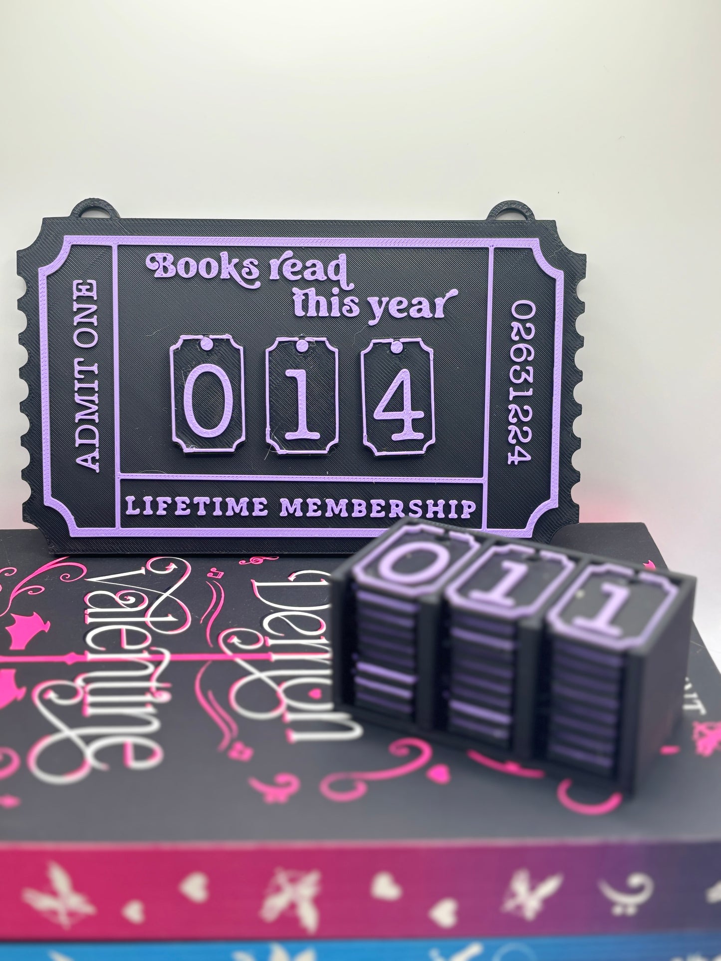 Hanging Book Counter with Numbers Sign